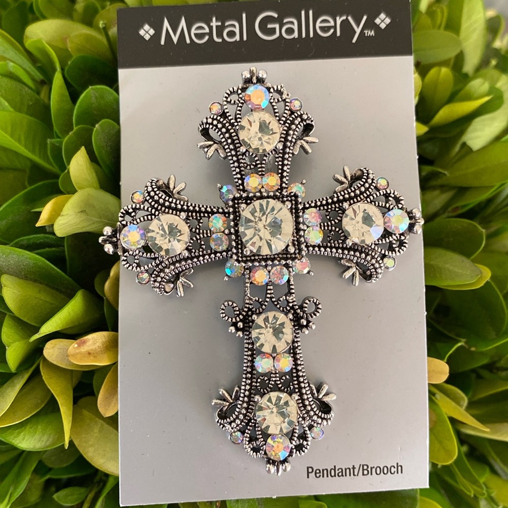 BEAUTIFUL ✝️CROSS✝️ BROOCH 🌟🌟🌟BRAND NEW🌟🌟🌟